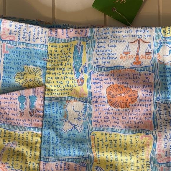 Lilly Pulitzer sz 4 skort “written in the stars” - Picture 7 of 10